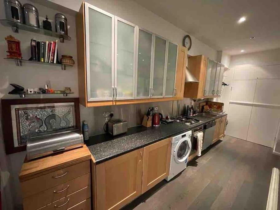 Large Studio Flat In Kensington Лондон Екстер'єр фото