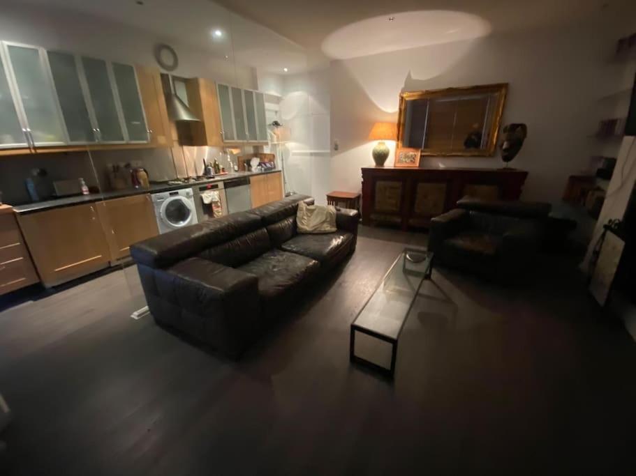 Large Studio Flat In Kensington Лондон Екстер'єр фото