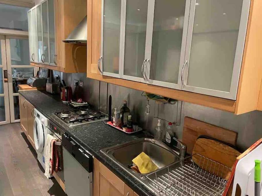 Large Studio Flat In Kensington Лондон Екстер'єр фото