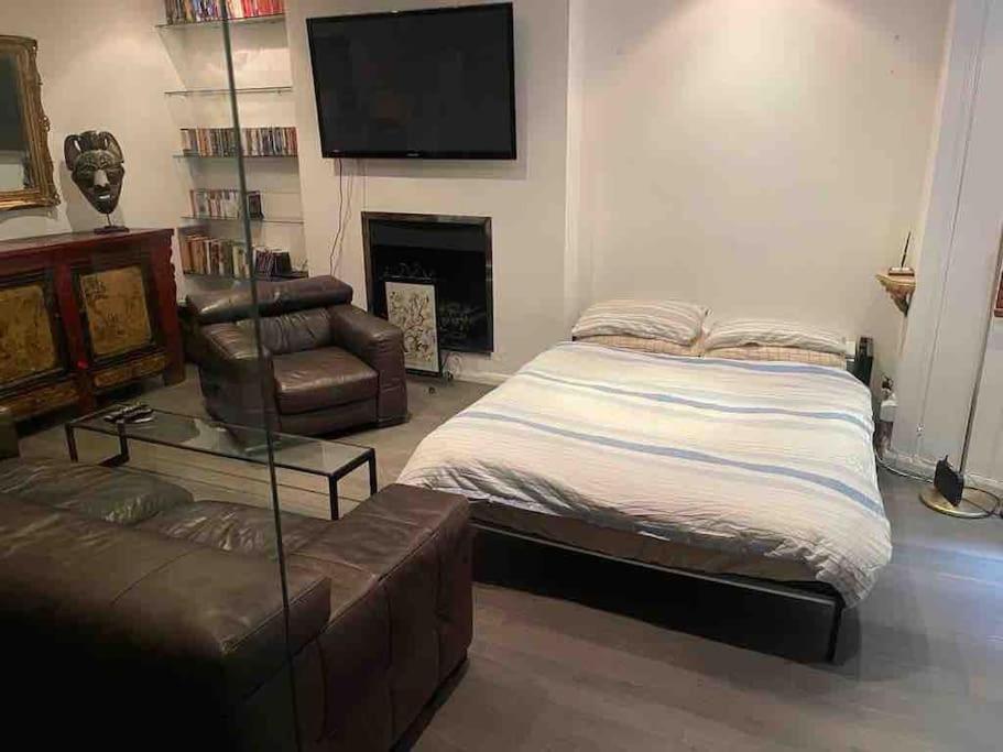 Large Studio Flat In Kensington Лондон Екстер'єр фото